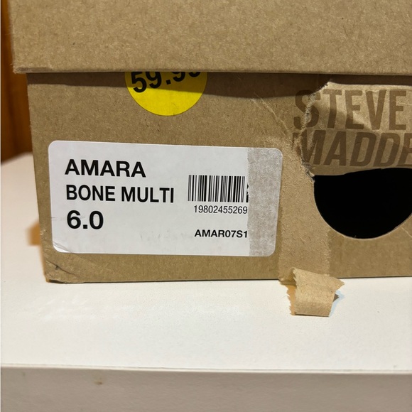 Steve Madden Amara Sandals NWT - Picture 3 of 4